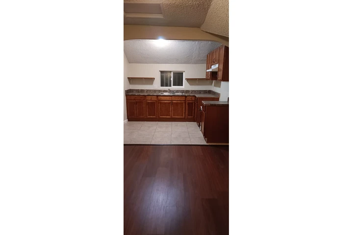 $2495 : 3 bedroom casita  in Inglewood image 1