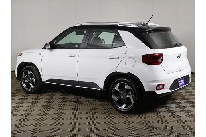 $20890 : Hyundai VENUE 2025 Limited 4 image 8