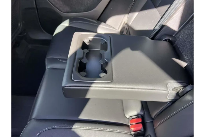 $35000 : Volvo XC40 2023 AWD B5 Ultim image 10