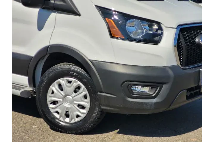 $33442 : Ford Transit 2024 250 3dr SW image 6