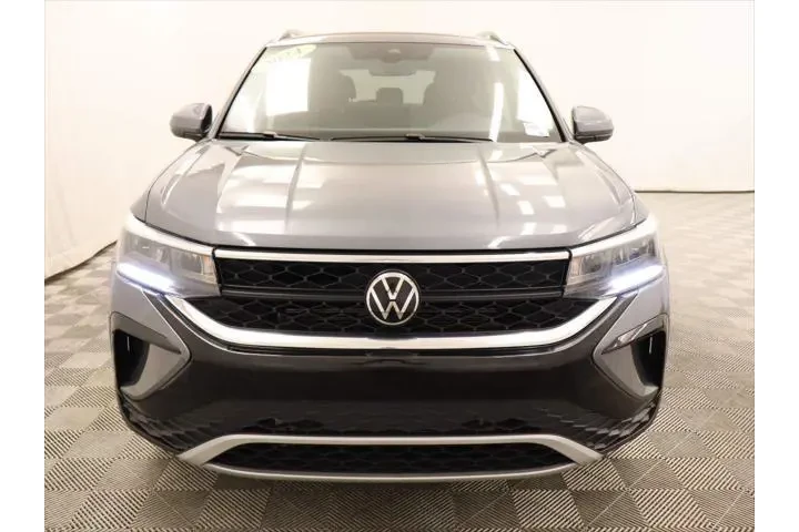 $20716 : Volkswagen Taos 2024 AWD SE image 4
