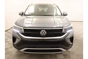 $20716 : Volkswagen Taos 2024 AWD SE thumbnail