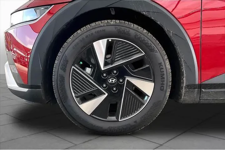 $32550 : Hyundai IONIQ 5 2026 SEL 4dr image 10