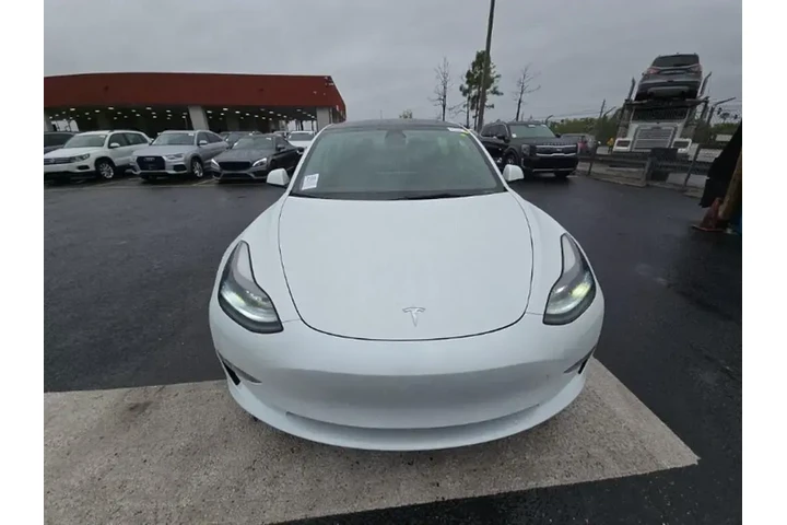 $23490 : Tesla Model 3 2023 4dr Sedan image 2