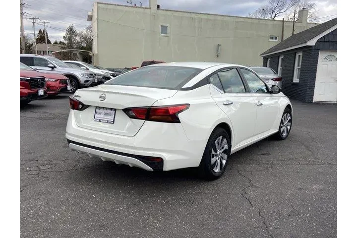 $17987 : Nissan Altima 2025 2.5 S 4dr image 4
