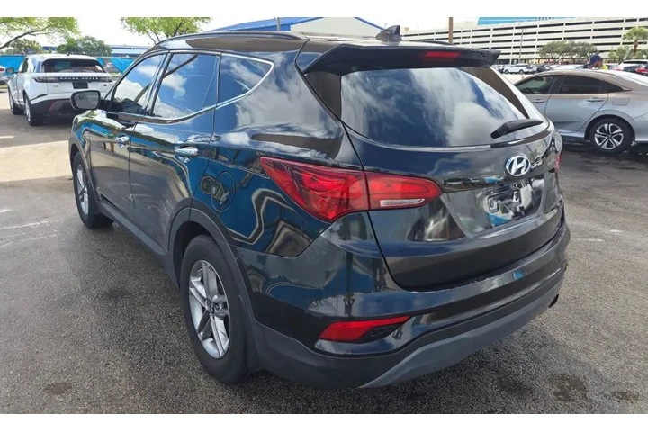 $6200 : 🚘Hyundia Santa Fe 2019 image 3
