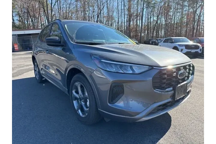 $26884 : Ford Escape 2023 AWD ST-Line image 7