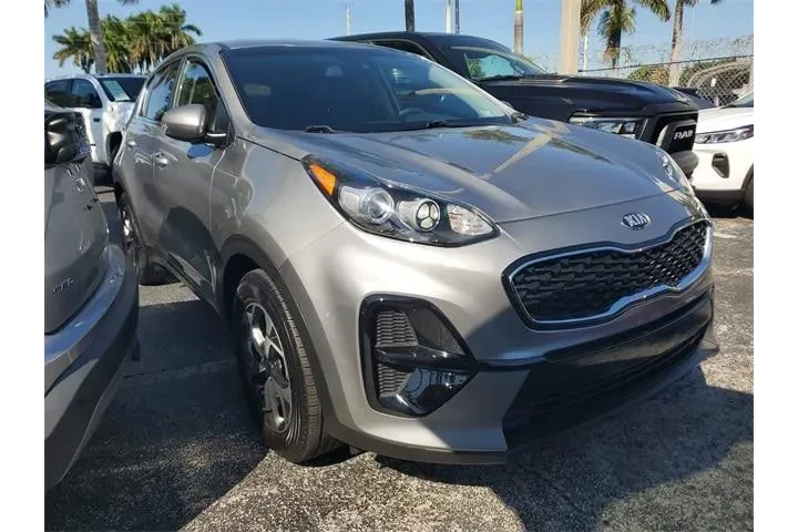 $15990 : Kia Sportage 2022 LX 4dr SUV image 2