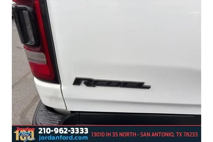 $25953 : Ram 1500 2019 4x4 Rebel 4dr image 6