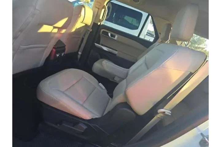 $29995 : Ford Explorer 2022 XLT 4dr S image 8