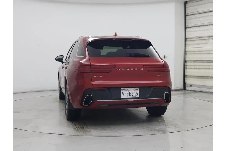 $35998 : Genesis GV70 2023 AWD 2.5T S image 6
