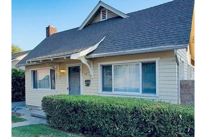 $1275 : Pasadena Rental image 1