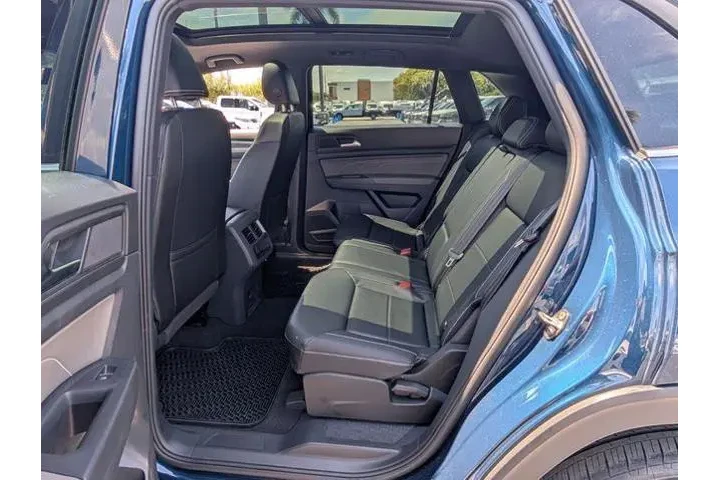 $25397 : Volkswagen Atlas Cross Sport image 10