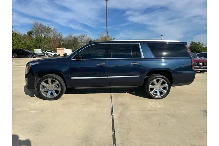 $27757 : Cadillac Escalade ESV 2018 P image 5