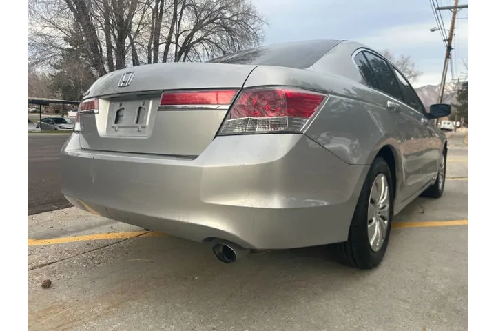 $9900 : 2012 Accord LX image 5