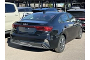 $13749 : Kia Forte 2023 LXS 4dr Sedan thumbnail