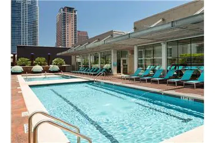 $3087 : Rental property with 1 bedro image 1