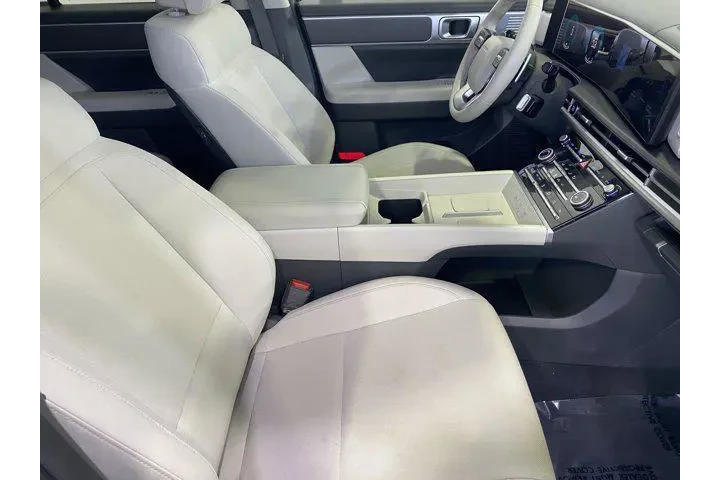 $27881 : Hyundai SANTA FE 2024 SE 4dr image 7