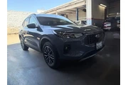 $31888 : Ford Escape Plug-In Hybrid 2 thumbnail