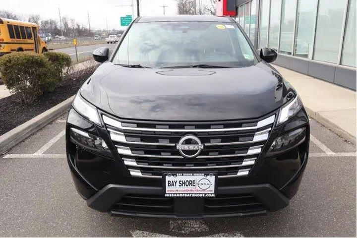 $23336 : Nissan Rogue 2025 AWD SV 4dr image 5