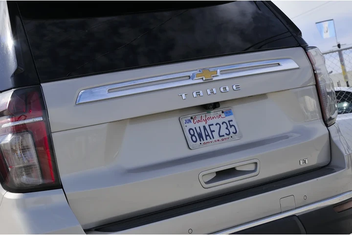 Chevrolet Tahoe LT image 7
