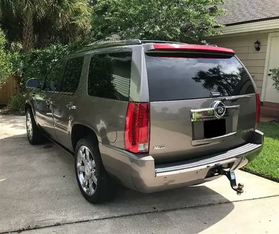 $8000 : 2011 Cadillac Escalade AWD SUV image 3