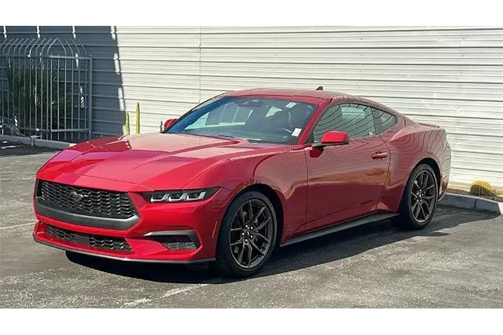 $31328 : Ford Mustang 2024 EcoBoost P image 2