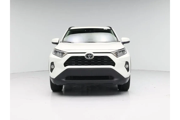 $27998 : Toyota RAV4 2021 XLE Premium image 5