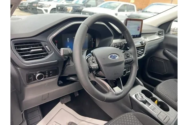 $23125 : Ford Escape 2023 AWD Active image 7