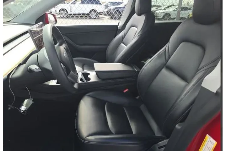 $29800 : Tesla Model Y 2021 AWD Long image 5