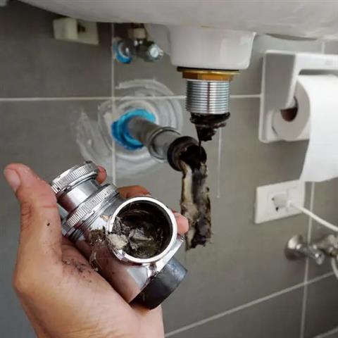 Alvarez Plumbing image 1