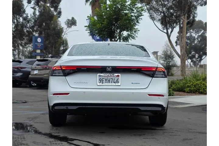 $27500 : Honda Accord Hybrid 2023 EX- image 6