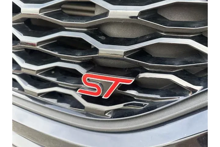 $37132 : Ford Explorer 2022 ST 4dr SU image 2