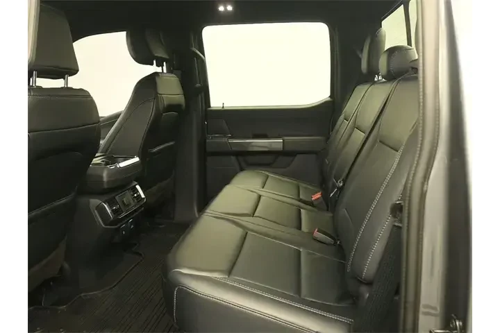 $38880 : Ford F-150 2023 4x4 XLT 4dr image 10