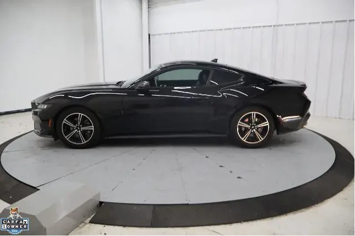 $30475 : Ford Mustang 2024 EcoBoost P image 7