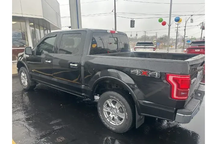 $31995 : Ford F-150 2017 4x4 Lariat 4 image 8