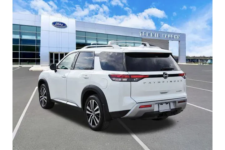 $39739 : Nissan Pathfinder 2025 Plati image 2