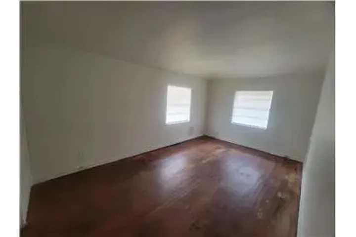 $1125 : Rental property with 2 bedro image 8