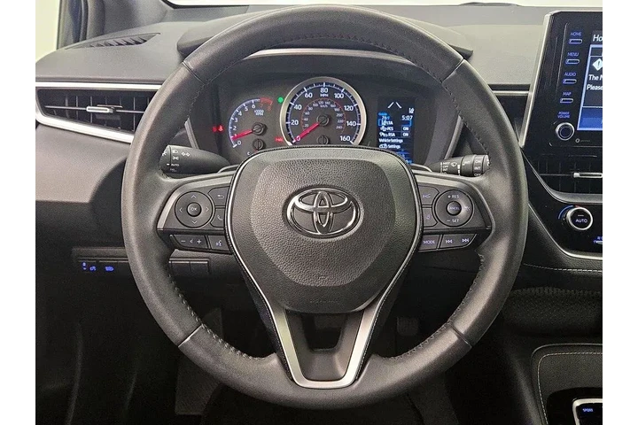 $19998 : Toyota Corolla Hatchback 202 image 10
