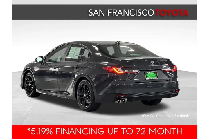 $31990 : Gold Certified 2026 Camry SE image 3