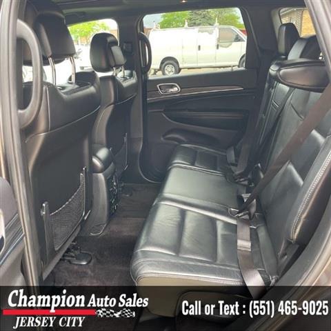 Used 2019 Grand Cherokee Limi image 10