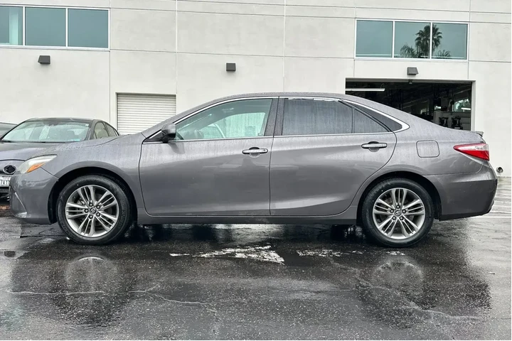 $9999 : Toyota Camry 2017 SE 4dr Sed image 7