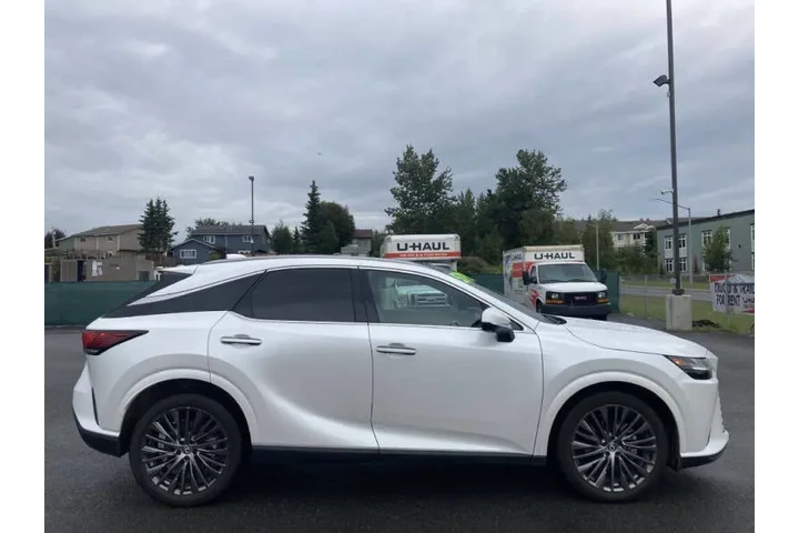 $57999 : 2023 RX 350 image 5