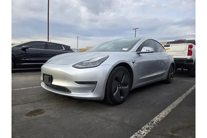 $19991 : Tesla Model 3 2018 Mid Range image 2