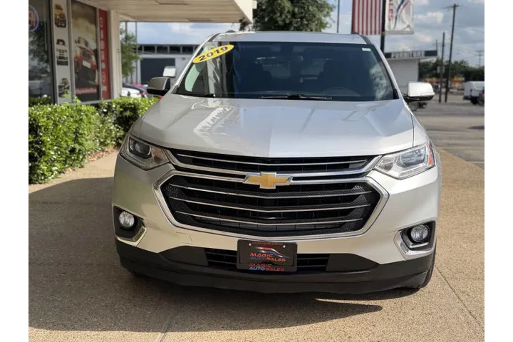 $16999 : 2019 Traverse LT Cloth image 5