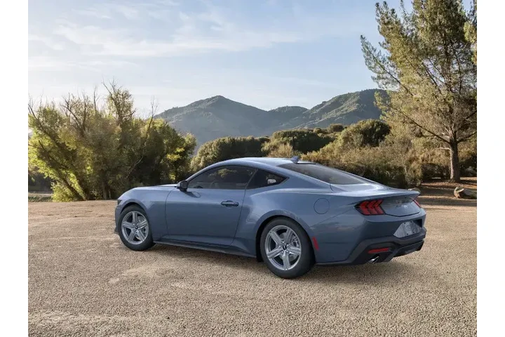 $32466 : Ford Mustang 2026 EcoBoost P image 4