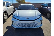 $33988 : Toyota Camry 2025 SE 4dr Sed thumbnail