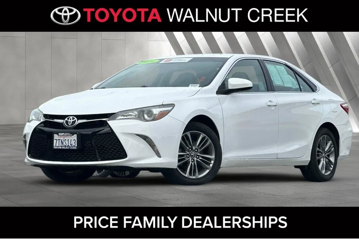 $17000 : Toyota Camry 2016 SE 4dr Sed image 1
