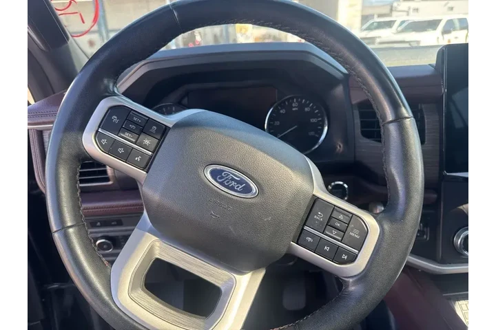 $38499 : Ford Expedition MAX 2023 4x4 image 9