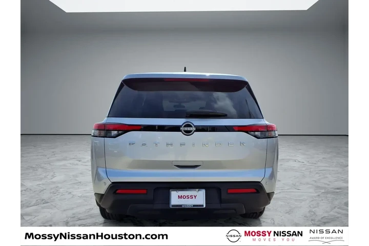 $24095 : Nissan Pathfinder 2023 S 4dr image 6